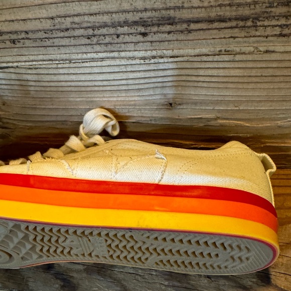 Adidas men’s limited special edition “ love unites” pride sneaker - Picture 13 of 17